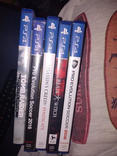 Περισσότερες πληροφορίες για "Ps4+12 games"
