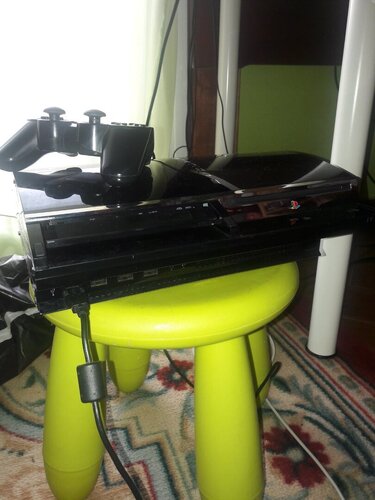Περισσότερες πληροφορίες για "PS3 CECHC04 60gb με YLOD"