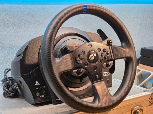 Περισσότερες πληροφορίες για "Thrustmaster T300RS PS4/PC + T3PA Pedals"