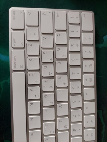Περισσότερες πληροφορίες για "Apple Magic Keyboard (Άσπρο/Bluetooth)"