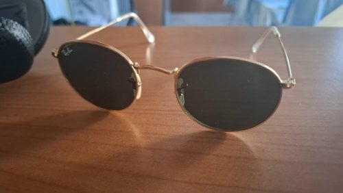 Περισσότερες πληροφορίες για "Διαφορα Γυαλια"