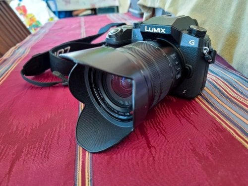 Περισσότερες πληροφορίες για "Panasonic Lumix DMC-G70 + 14-140mm + extras"