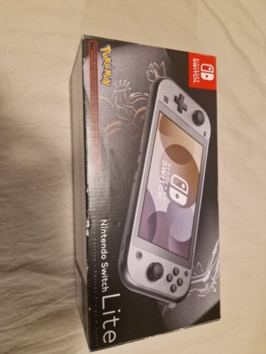 Περισσότερες πληροφορίες για "Nintendo Switch Lite Dialga & Palkia Edition"