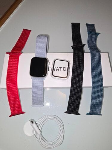 Περισσότερες πληροφορίες για "Apple Watch SE 44mm 2nd gen 2024 Silver - 09/2024"