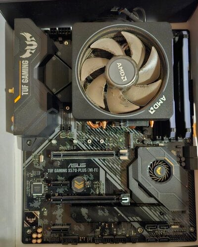 Περισσότερες πληροφορίες για "ΠΩΛΕΙΤΑΙ ASUS X570 Wi-Fi + Ryzen 7 3700X + 16GB Corsair Vengeance RGB Pro 3600MHz"