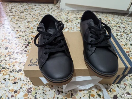 Περισσότερες πληροφορίες για "Παπούτσια Fred Perry"
