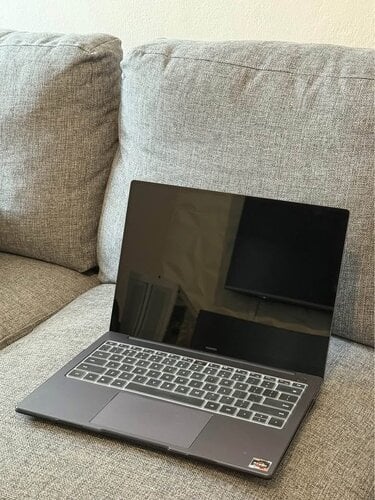 Περισσότερες πληροφορίες για "HUAWEI MateBook D14 8GB R-7"