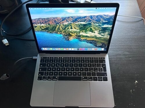 Περισσότερες πληροφορίες για "MacBook Pro 13" 2017 Space Grey i5 16GB RAM 512GB SSD Μεταχειρισμένο"