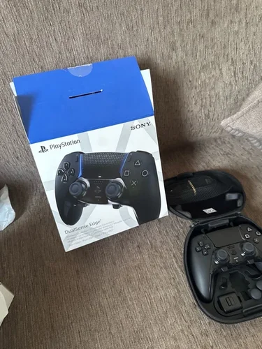 Περισσότερες πληροφορίες για "PS4/PS5 CONTROLLERS LIMITED EDITION"
