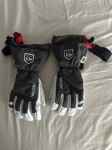 Περισσότερες πληροφορίες για "Hestra Gloves"
