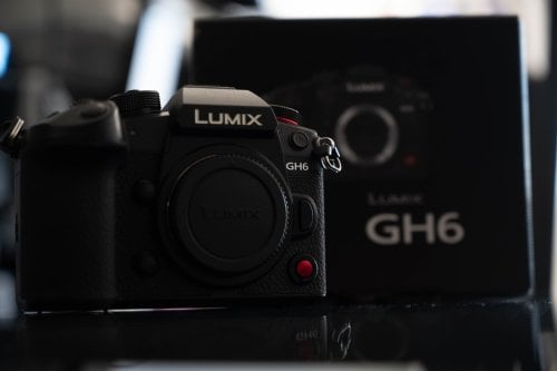 Περισσότερες πληροφορίες για "Panasonic Lumix GH6"