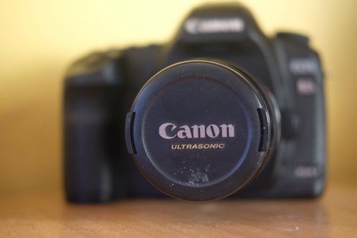 Περισσότερες πληροφορίες για "CANON 5D MARK 2 + 28-80 Ultrasonic FULL FRAME SET"