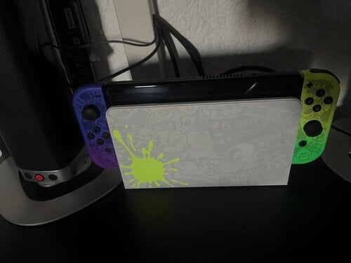 Περισσότερες πληροφορίες για "Nintendo Switch Oled Splatoon 3 Edition"
