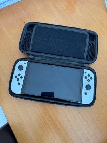 Περισσότερες πληροφορίες για "Nintendo Switch OLED"