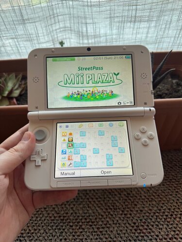 Περισσότερες πληροφορίες για "Nintendo 3DS XL Άσπρο (Χωρίς Κάμερα) - Με γνήσιο πενάκι και φορτιστή!"
