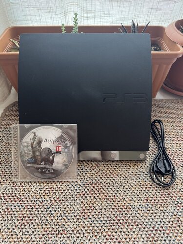 Περισσότερες πληροφορίες για "PS3 Slim 250GB + Assassins Creed 3 - Πολύ Καλή Κατάσταση!"