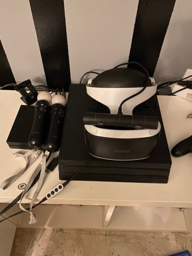 Περισσότερες πληροφορίες για "Sony PS4 Pro 1TB + VR"