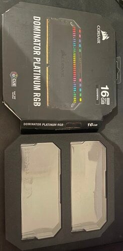 Περισσότερες πληροφορίες για "Corsair Dominator Platinum 16GB DDR4-3200 CMD16GX4M2B3200C16 (16 GB/DDR4/3200MHz)"