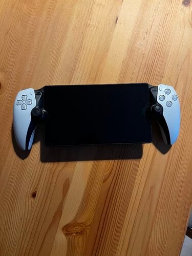 Περισσότερες πληροφορίες για "Ps5 portable"