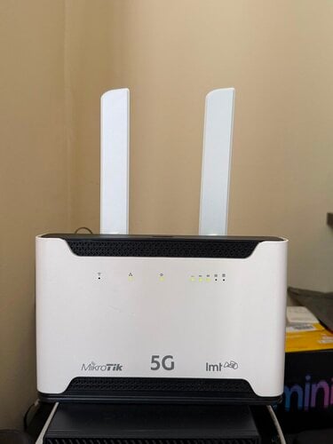 Περισσότερες πληροφορίες για "MikroTik Chateau 5G Router"