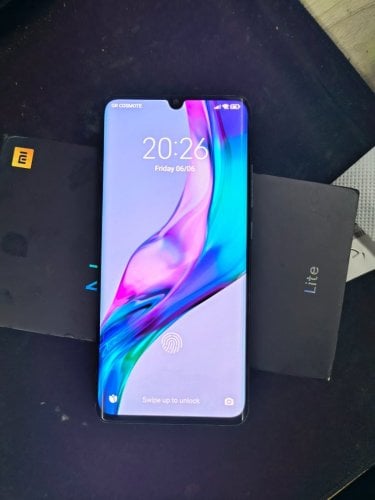 Περισσότερες πληροφορίες για "Xiaomi Mi Note 10 Lite  6/64 GB με τον γνησιο φορτιστη του"