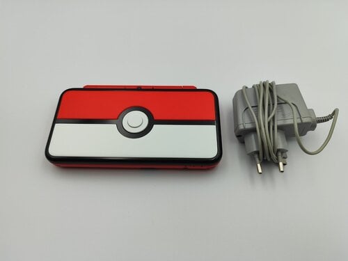 Περισσότερες πληροφορίες για "Nintendo 2DS XL Pokeball Edition - CFW με πολλά παιχνίδια !!!"