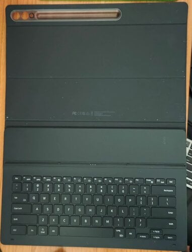 Περισσότερες πληροφορίες για "Samsung Slim Book Flip Cover με Πληκτρολόγιο Αγγλικά US Μαύρο (Galaxy Tab S9 Ultra)"