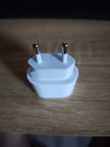 Περισσότερες πληροφορίες για "Original Apple 20w usb-c power adapter+original usb-c to usb-c cable"