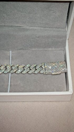 Περισσότερες πληροφορίες για "Real Diamond Bracelet"
