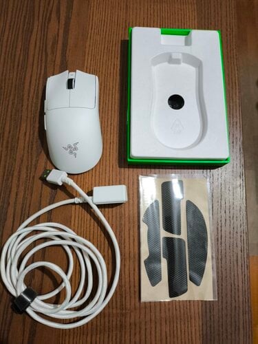 Περισσότερες πληροφορίες για "Razer Viper V3 Pro White Wireless Gaming Mouse"