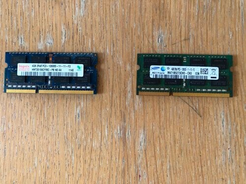 Περισσότερες πληροφορίες για "8Gb RAM (2x4) DDR3 1600MHz από MacBook Pro mid 12"