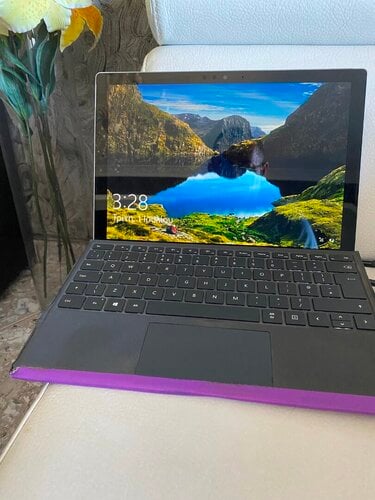 Περισσότερες πληροφορίες για "Laptop Microsoft Surface 13.5" 2256x1504 Touch i7-7660U"