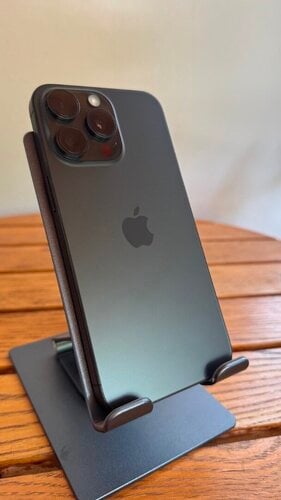 Περισσότερες πληροφορίες για "Apple iPhone 15 Pro Max (Μαύρο/256 GB) 93%🔋"
