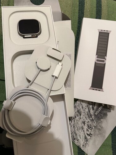Περισσότερες πληροφορίες για "Apple Watch Ultra (1st Gen) 49mm Titanium + Green Alpine Loop (L)"