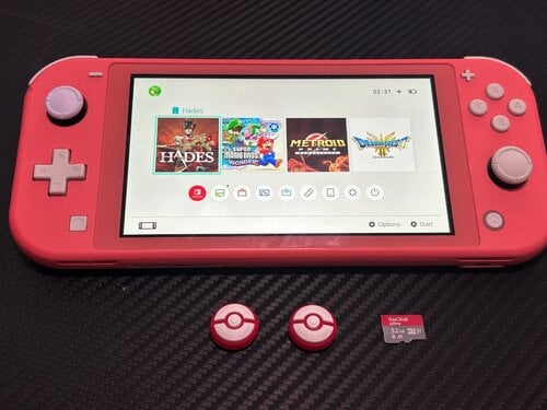 Περισσότερες πληροφορίες για "Nintendo Switch Lite + 32gb Micro SD"