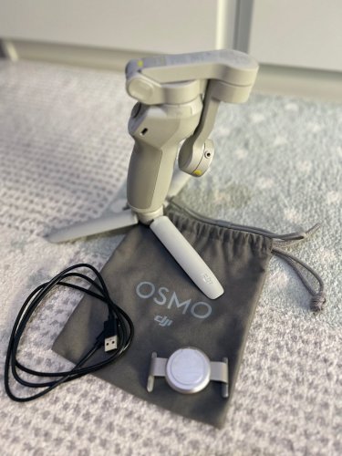 Περισσότερες πληροφορίες για "DJI Osmo Mobile 4 – Σταθεροποιητής Gimbal για Κινητό"