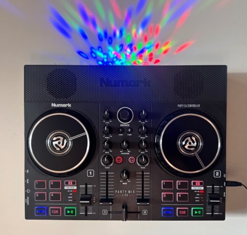Περισσότερες πληροφορίες για "Numark Party Mix Live DJ Controller – Άριστη κατάσταση"