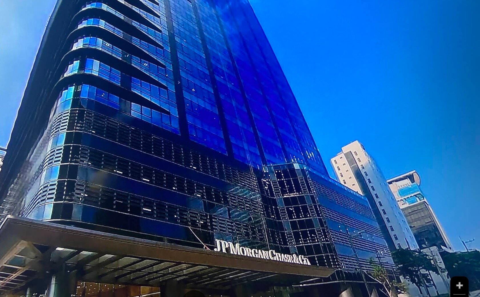 Περισσότερες πληροφορίες για "Η JPMorgan ετοιμάζεται να επιβάλει τέλη στις εταιρείες fintech για την πρόσβαση σε δεδομένα πελατών"