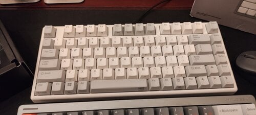 Περισσότερες πληροφορίες για "Niz Plum micro 84"