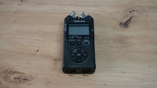 Περισσότερες πληροφορίες για "AUDIO RECORDERS / TASCAM DR-40, ZOOM H1N"