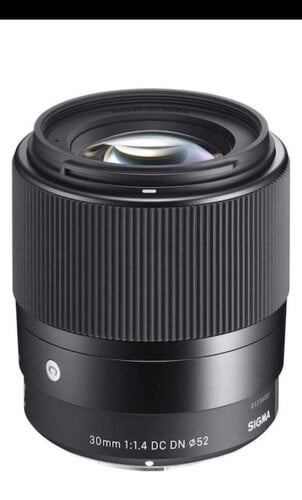 Περισσότερες πληροφορίες για "Sigma 30mm F1.4 for Sony e mount"