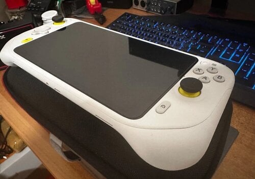 Περισσότερες πληροφορίες για "LOGITECH G Cloud + Extra (Άριστο)"