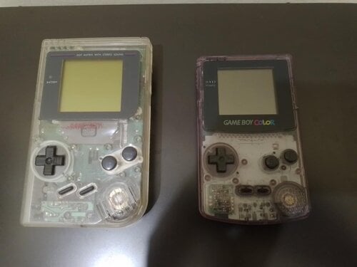 Περισσότερες πληροφορίες για "game boy color kai dmg"