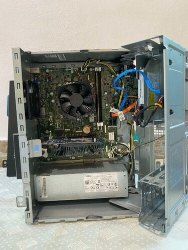 Περισσότερες πληροφορίες για "Dell Vostro 3667 - Αναβαθμισμένο"