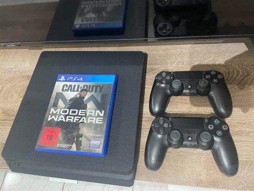 Περισσότερες πληροφορίες για "PS4 + 2 Controllers + Call of Duty MW 2019"