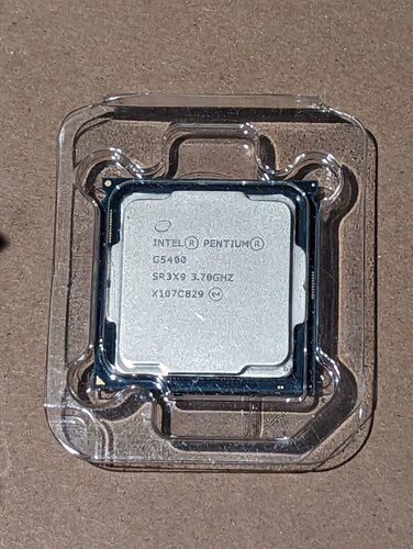 Περισσότερες πληροφορίες για "Gold G5400 TRAY"