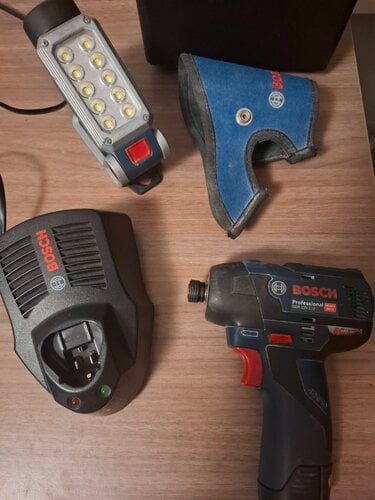 Περισσότερες πληροφορίες για "Bosch GDR 12V-110 + GLI 12V-330"