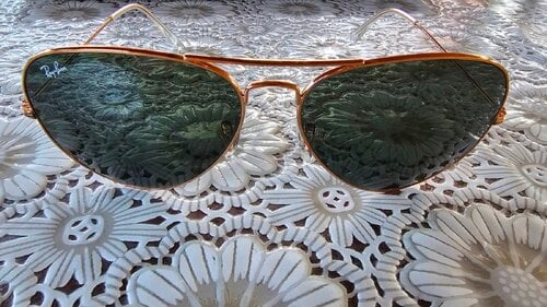 Περισσότερες πληροφορίες για "Ray-Ban Aviator"