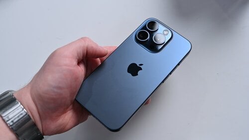 Περισσότερες πληροφορίες για "Apple iPhone 15 Pro (Μπλε Τιτάνιο/1 TB) + 5 Θήκες Magsafe + 2 Tempered Glass"
