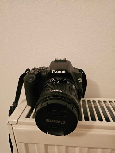 Περισσότερες πληροφορίες για "Canon EOS 250D + 18-55mm IS STM"